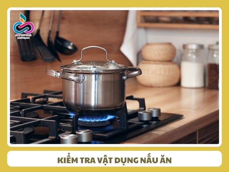 Kiem tra vat dung nau an