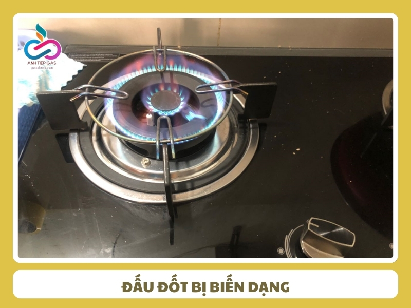 Dau dot bi bien dang